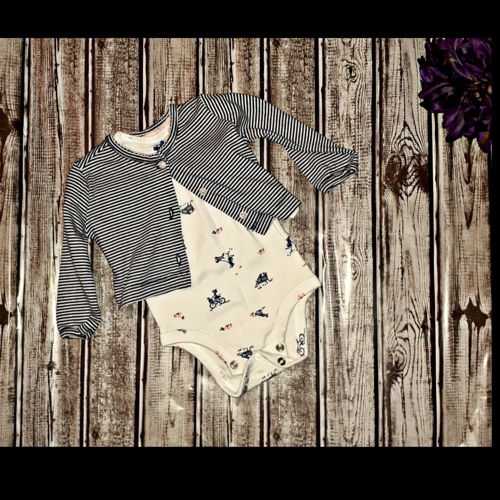 Carter's snap top and long sleeve set